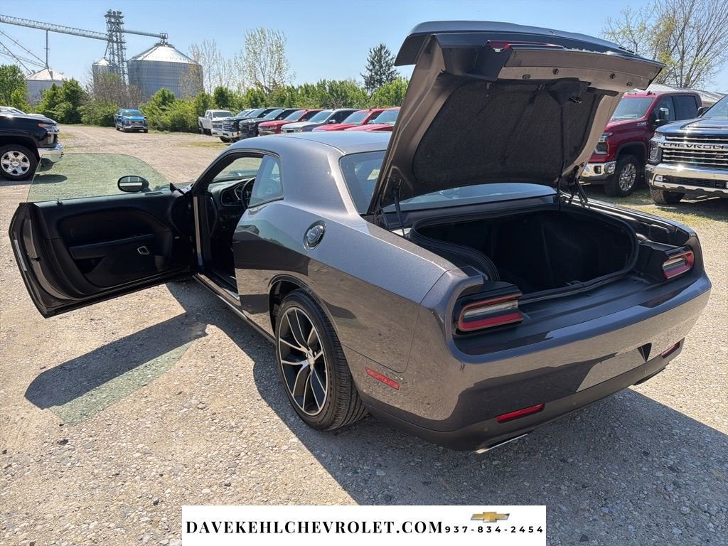 2016 Dodge Challenger 392 Hemi Scat Pack Shaker