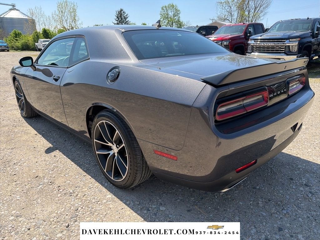 2016 Dodge Challenger 392 Hemi Scat Pack Shaker