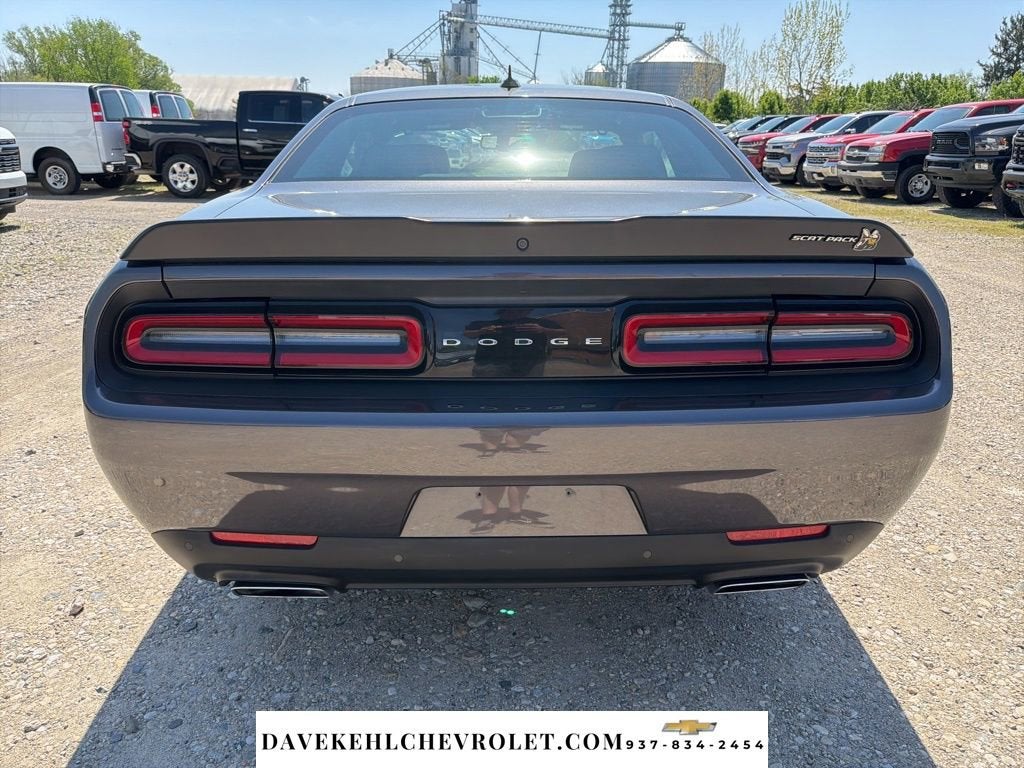 2016 Dodge Challenger 392 Hemi Scat Pack Shaker