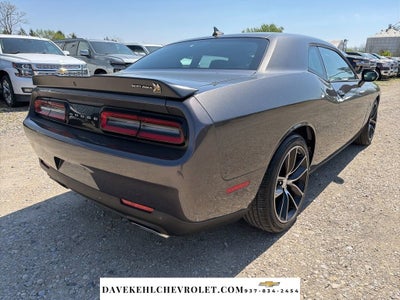 2016 Dodge Challenger 392 Hemi Scat Pack Shaker