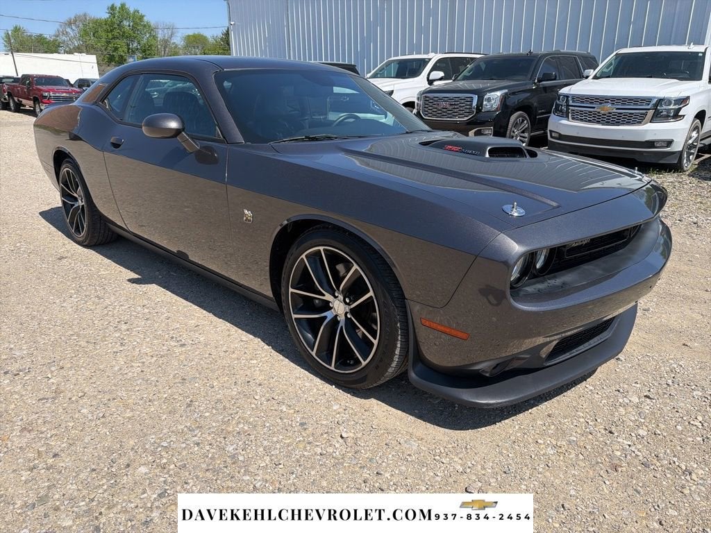 2016 Dodge Challenger 392 Hemi Scat Pack Shaker