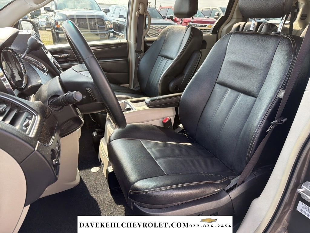 2015 Chrysler Town & Country Touring
