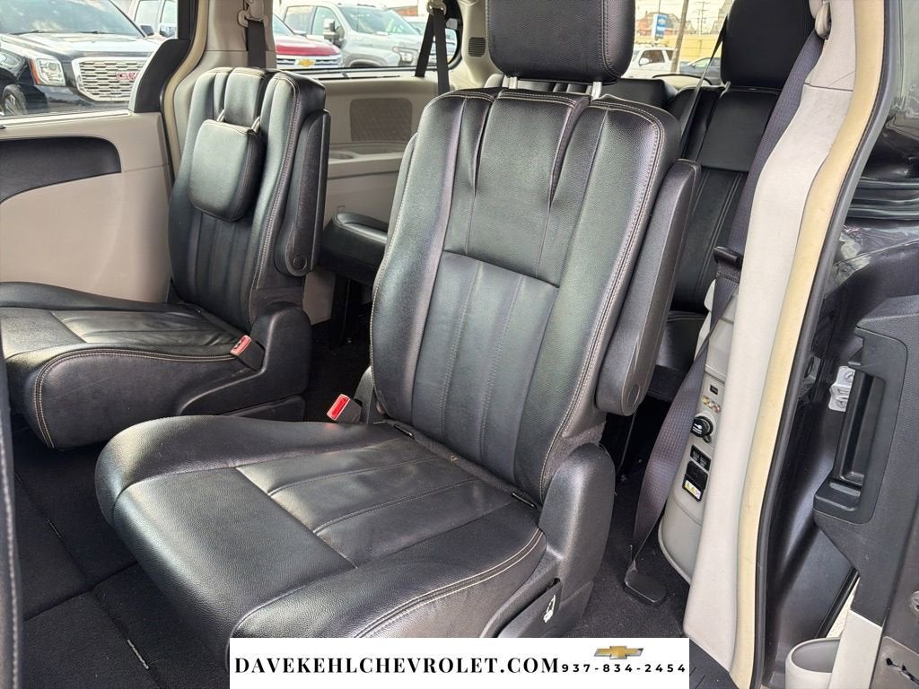 2015 Chrysler Town & Country Touring