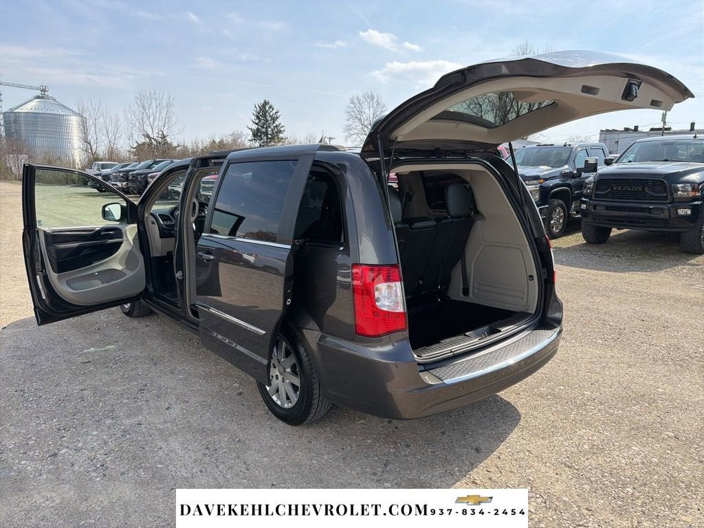 2015 Chrysler Town & Country Touring