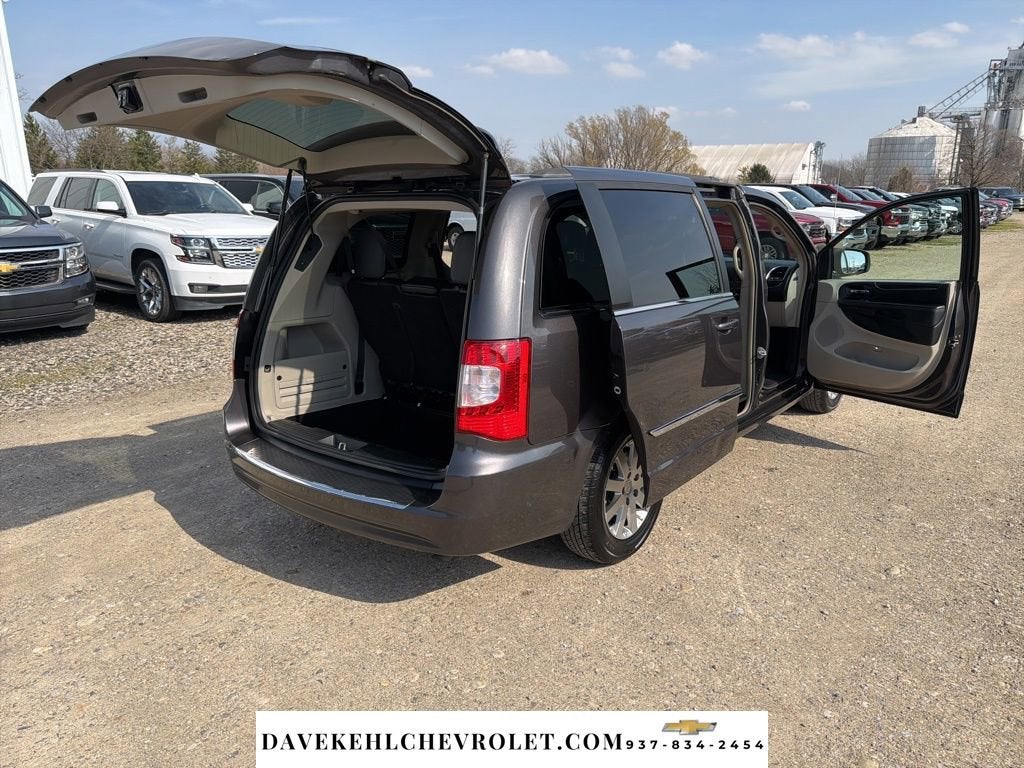2015 Chrysler Town & Country Touring