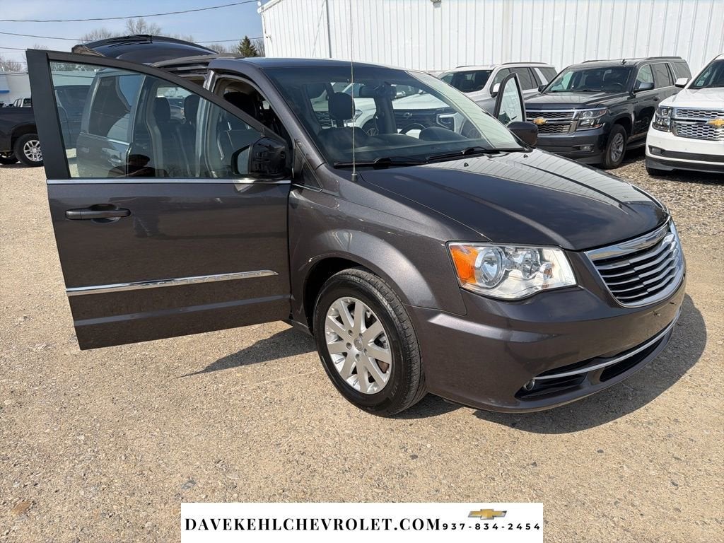 2015 Chrysler Town & Country Touring