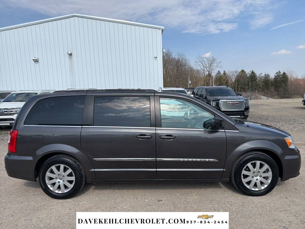 2015 Chrysler Town & Country Touring