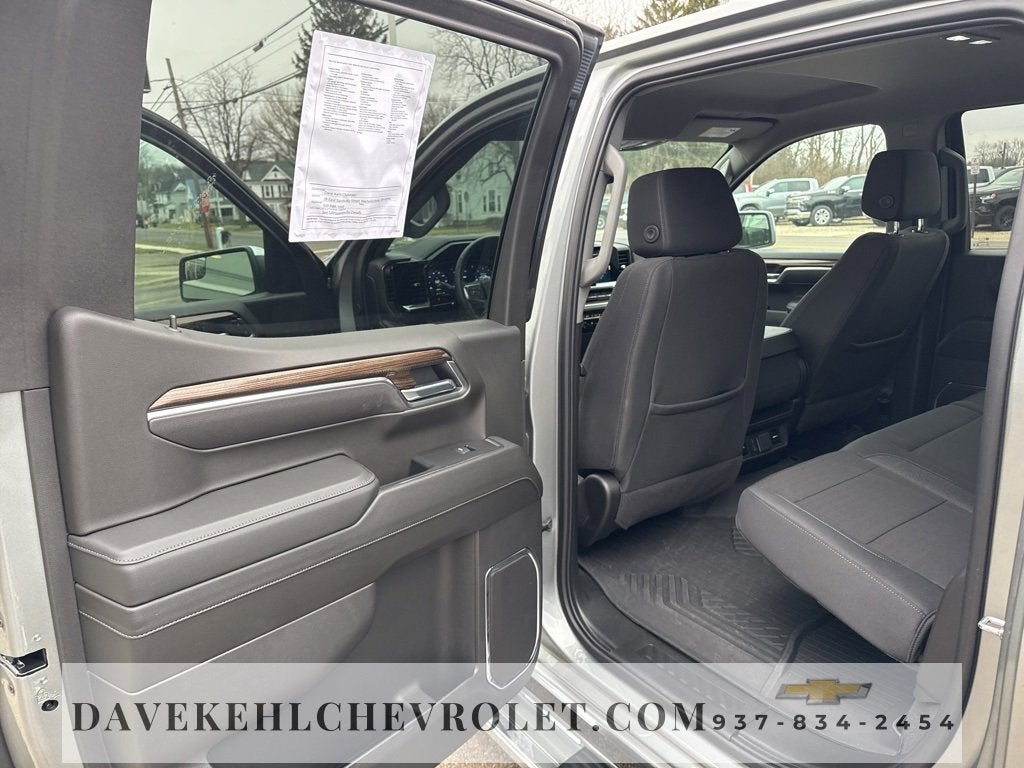 2025 Chevrolet Silverado 1500 LT