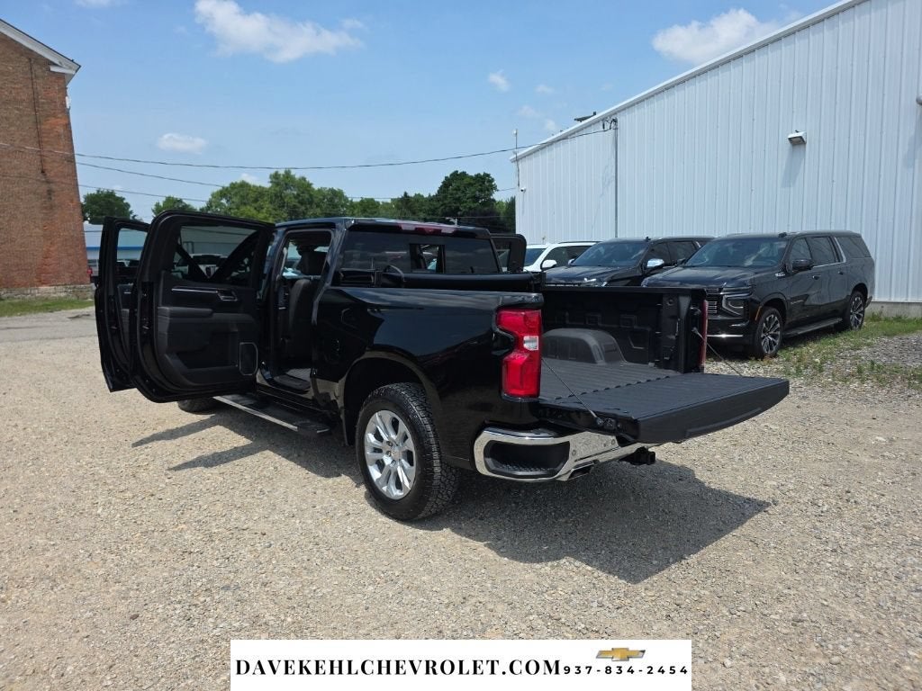 2025 Chevrolet Silverado 1500 LTZ