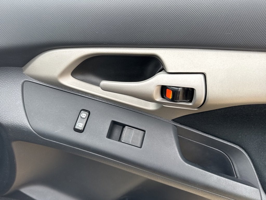 2010 Toyota Matrix BASE