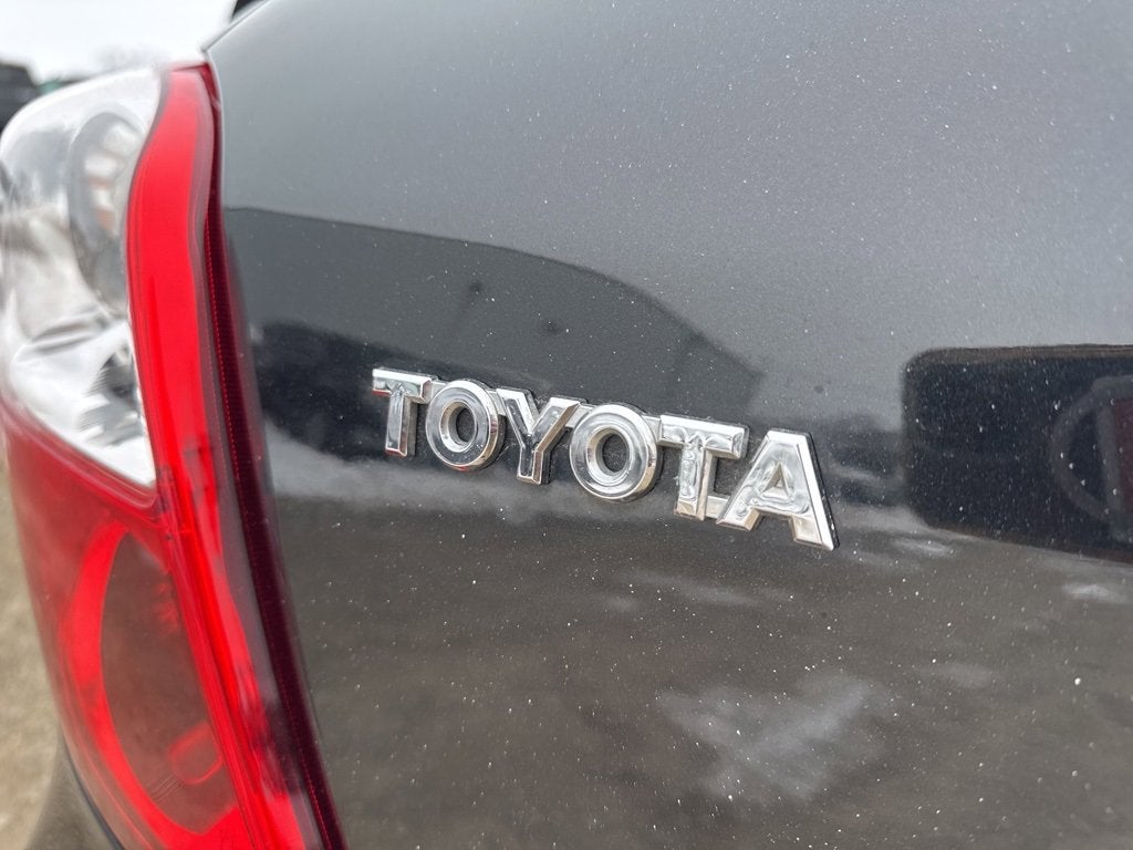 2010 Toyota Matrix BASE