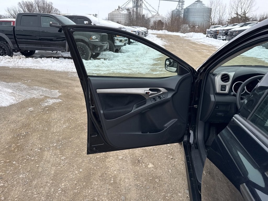 2010 Toyota Matrix BASE