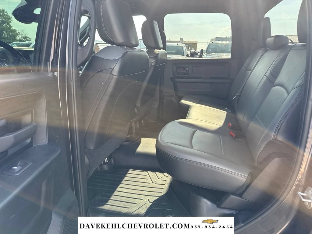 2022 RAM 3500 Tradesman Crew Cab 4x4 6'4" Box