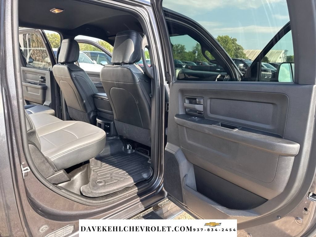 2022 RAM 3500 Tradesman Crew Cab 4x4 6'4" Box