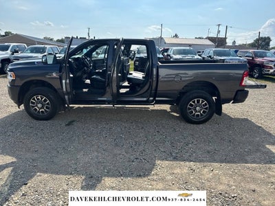 2022 RAM 3500 Tradesman Crew Cab 4x4 6'4" Box