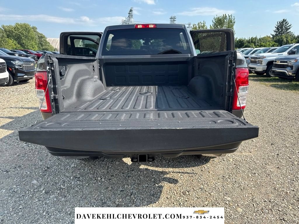 2022 RAM 3500 Tradesman Crew Cab 4x4 6'4" Box