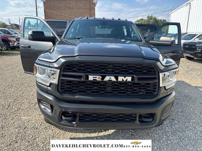 2022 RAM 3500 Tradesman Crew Cab 4x4 6'4" Box