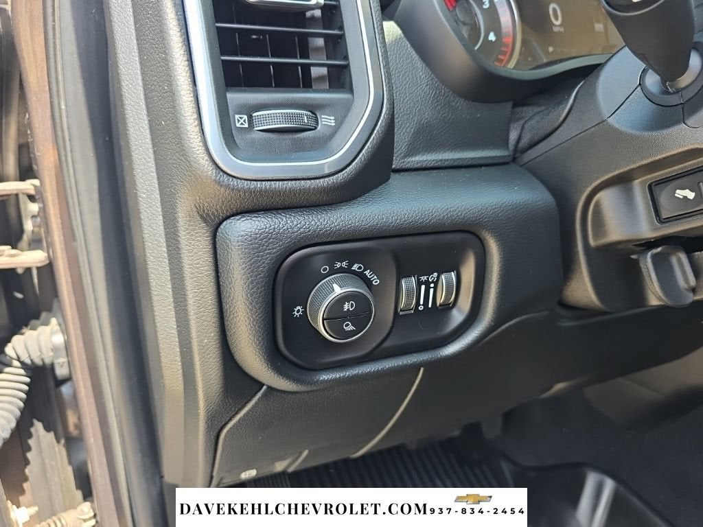2019 RAM 2500 Laramie Crew Cab 4x4 6'4" Box