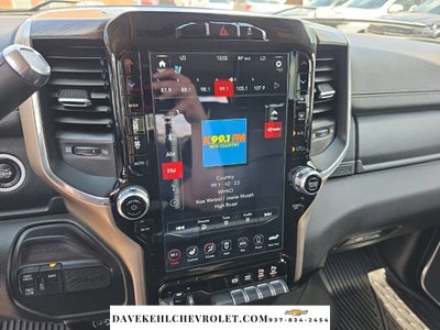 2019 RAM 2500 Laramie Crew Cab 4x4 6'4" Box
