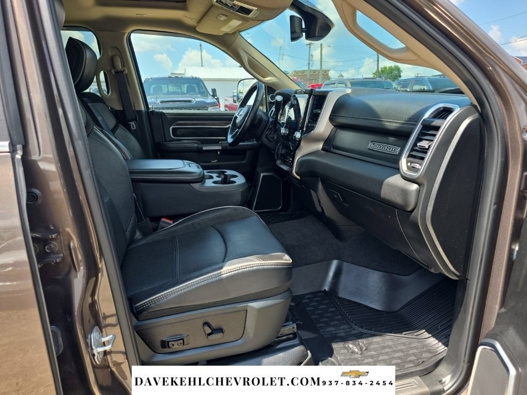 2019 RAM 2500 Laramie Crew Cab 4x4 6'4" Box