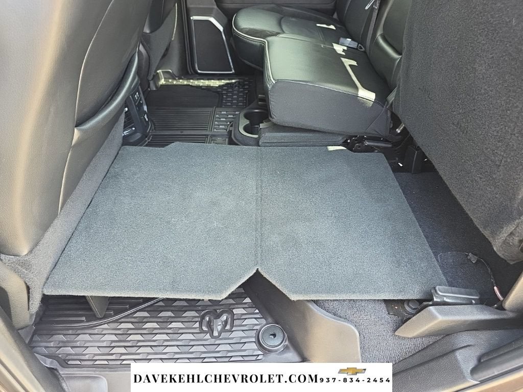 2019 RAM 2500 Laramie Crew Cab 4x4 6'4" Box