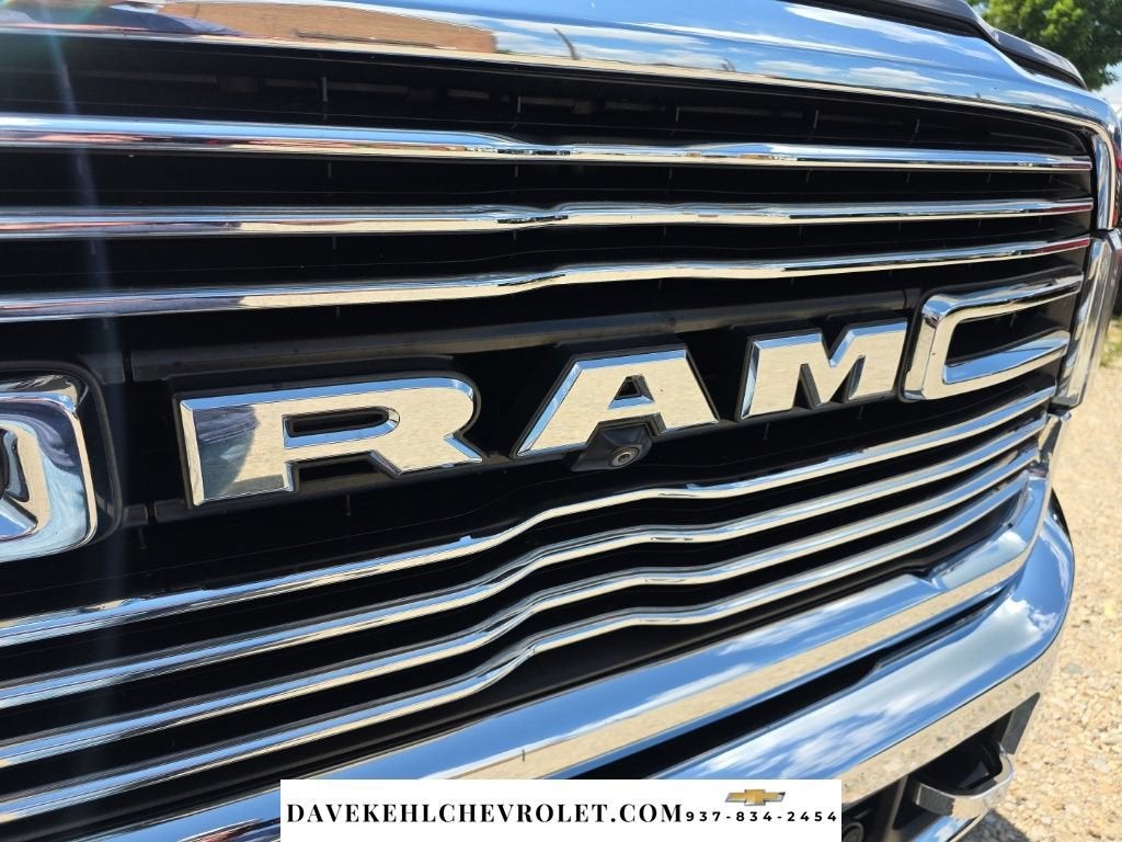 2019 RAM 2500 Laramie Crew Cab 4x4 6'4" Box