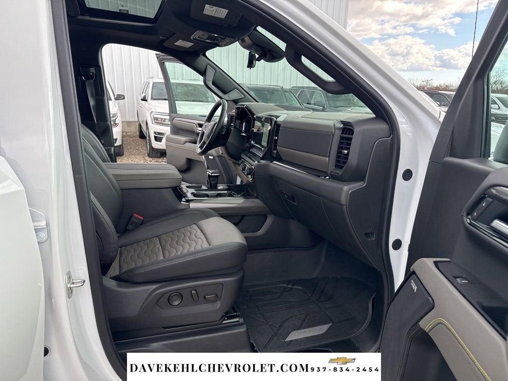 2025 Chevrolet Silverado 1500 ZR2