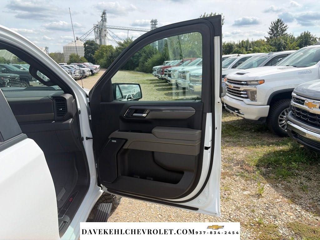 2025 Chevrolet Silverado 1500 ZR2