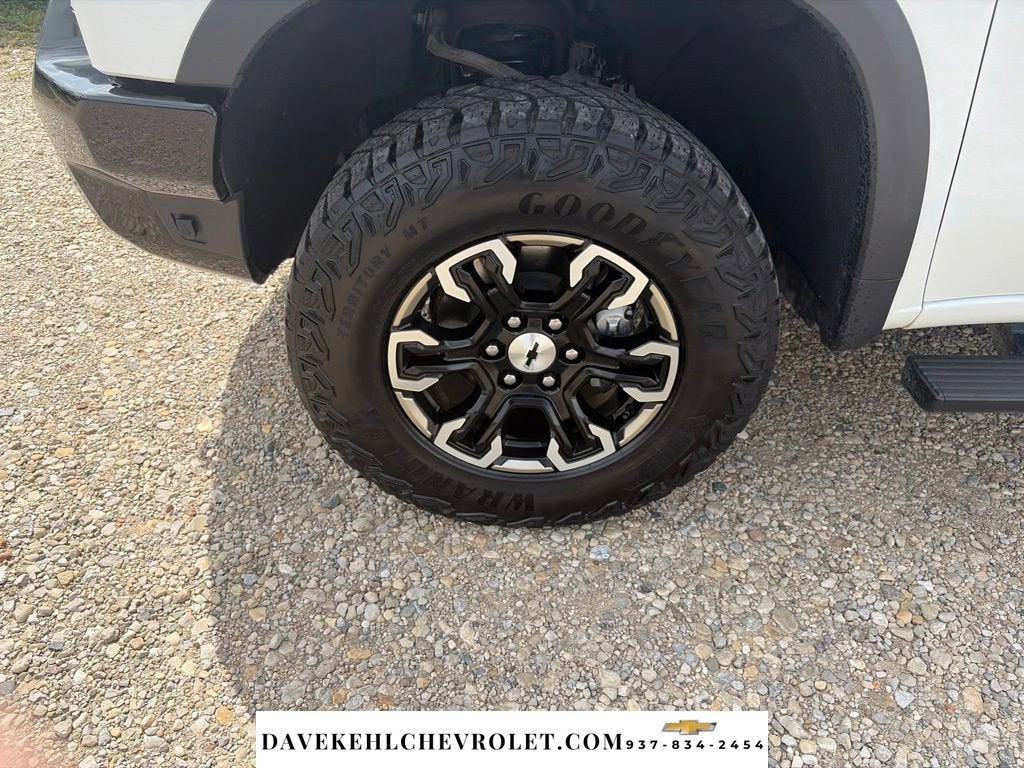 2025 Chevrolet Silverado 1500 ZR2