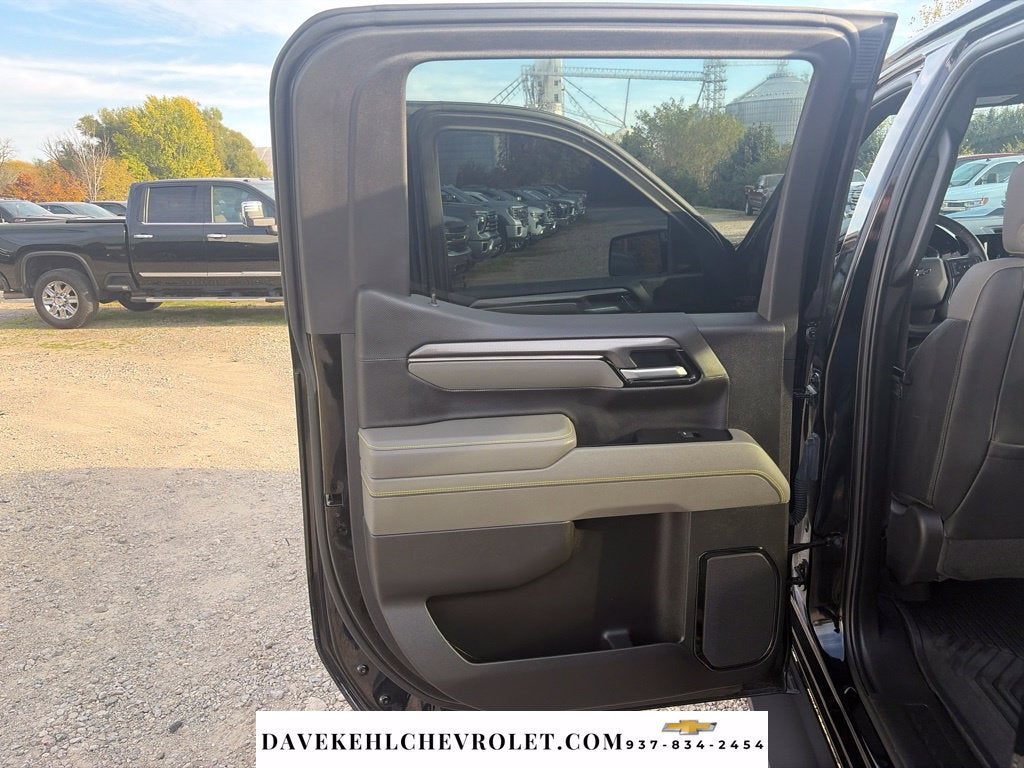 2025 Chevrolet Silverado 1500 ZR2
