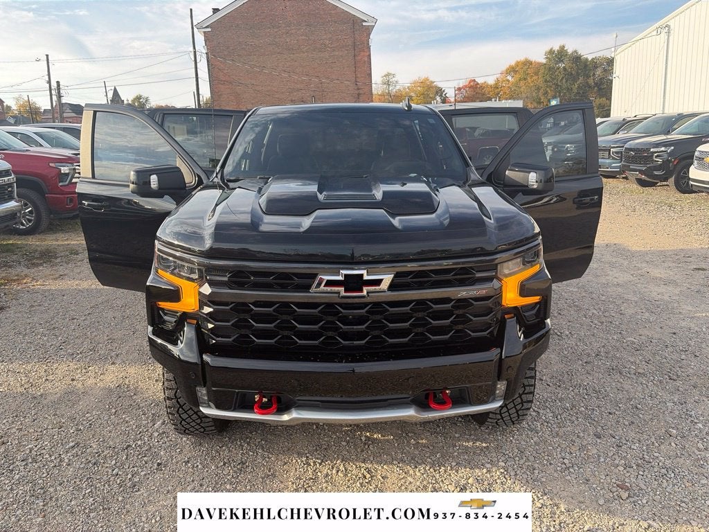 2025 Chevrolet Silverado 1500 ZR2