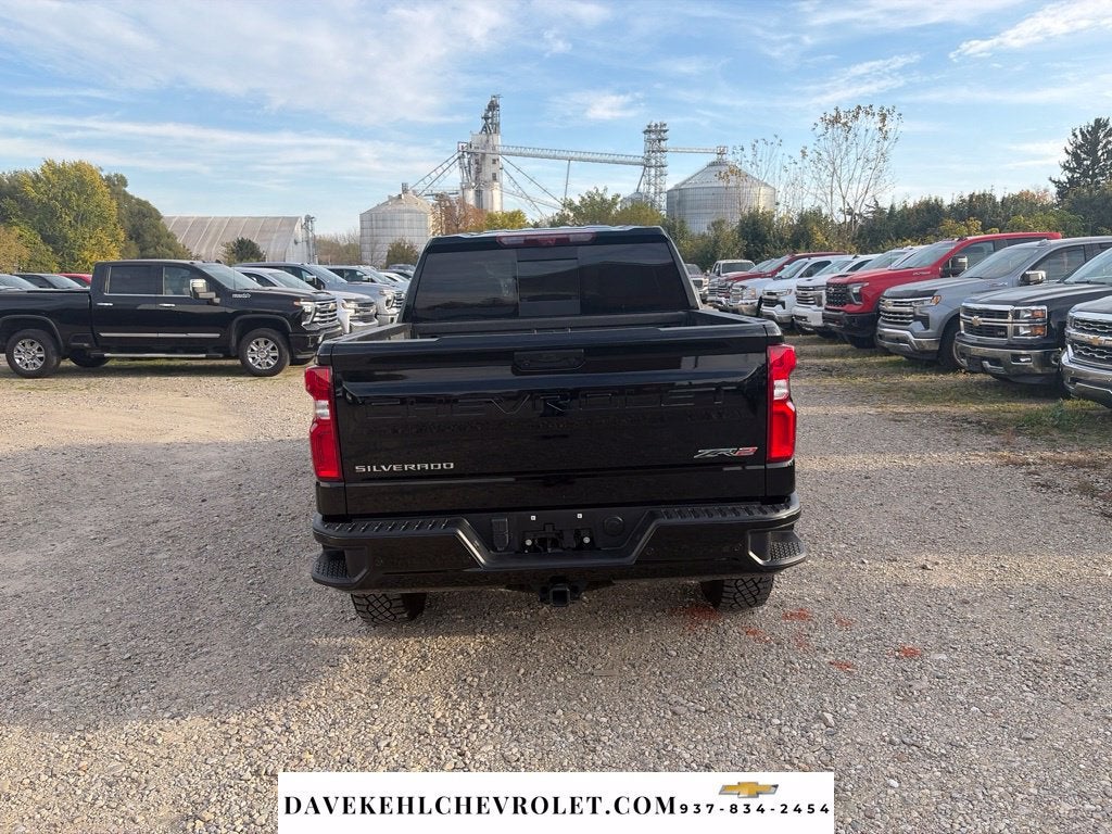 2025 Chevrolet Silverado 1500 ZR2