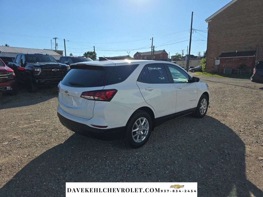 2022 Chevrolet Equinox LS