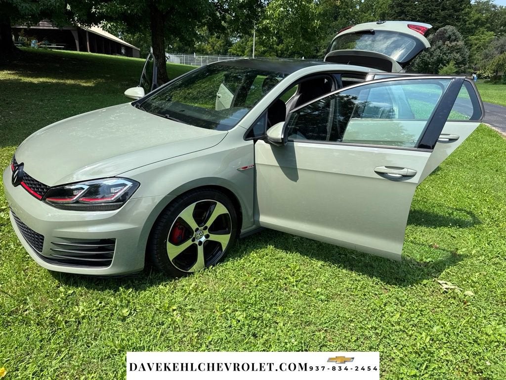 2017 Volkswagen Golf GTI S 4-Door