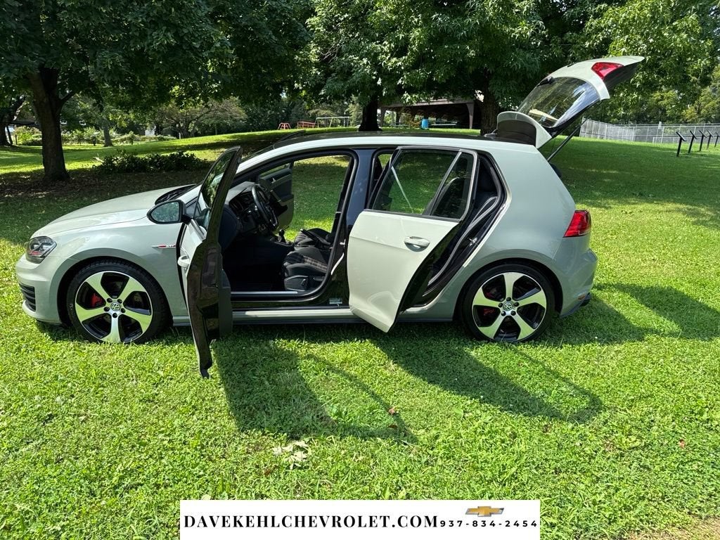 2017 Volkswagen Golf GTI S 4-Door