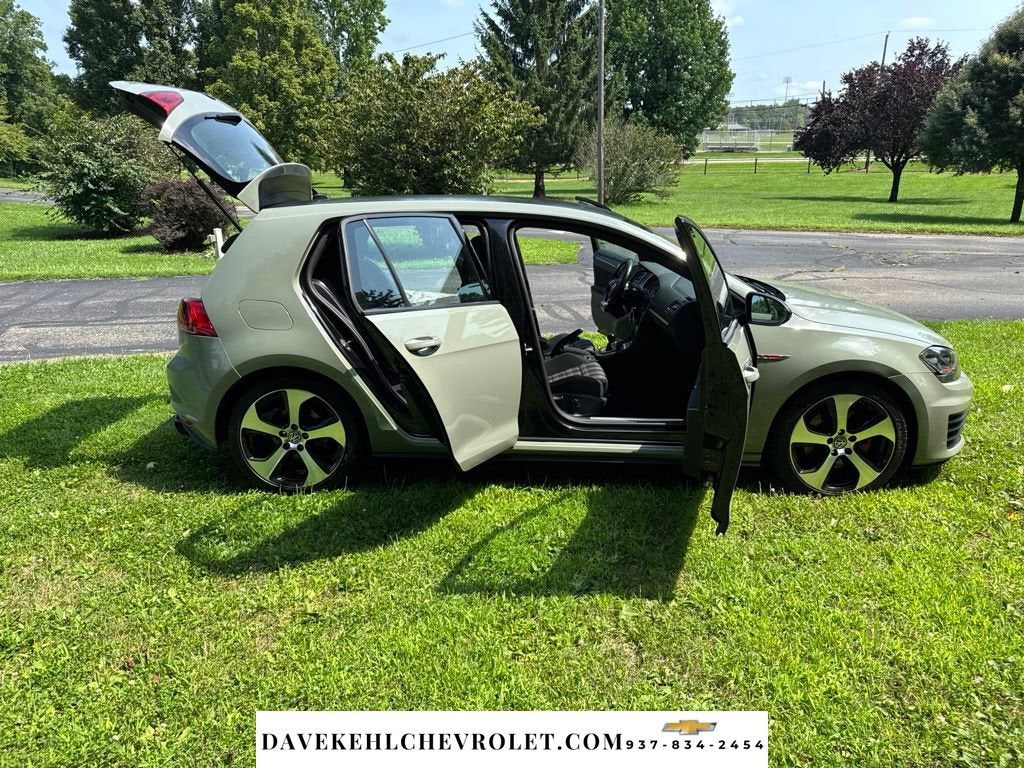 2017 Volkswagen Golf GTI S 4-Door