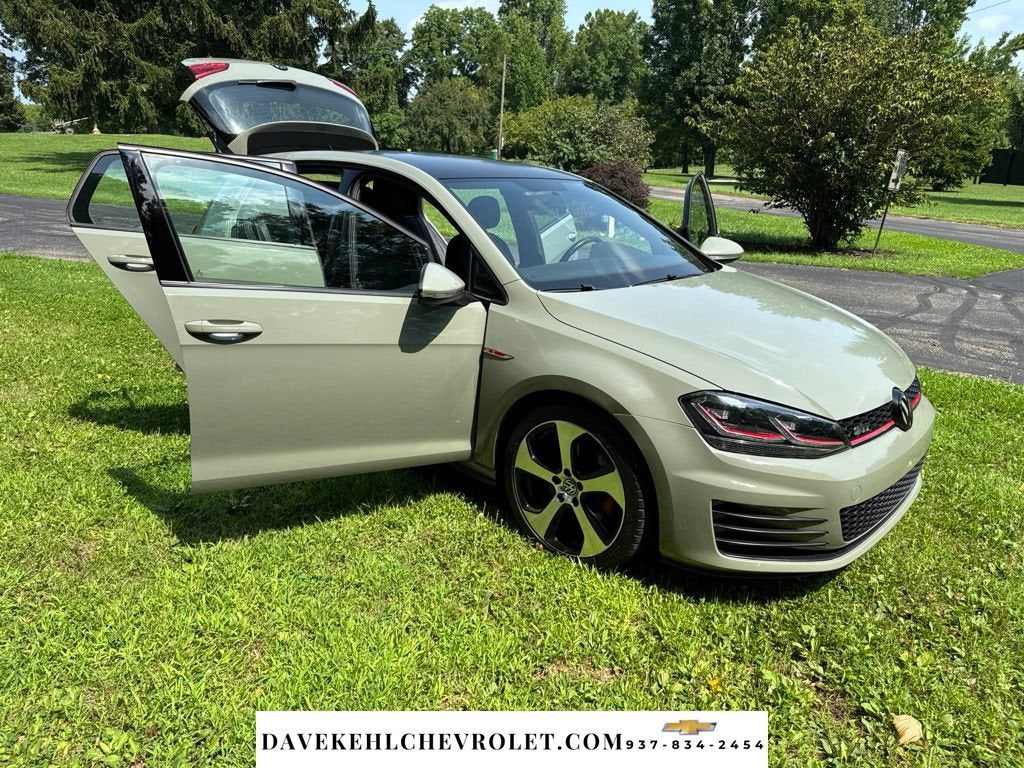 2017 Volkswagen Golf GTI S 4-Door