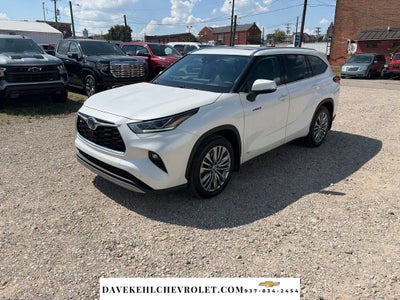 2021 Toyota Highlander Hybrid Platinum