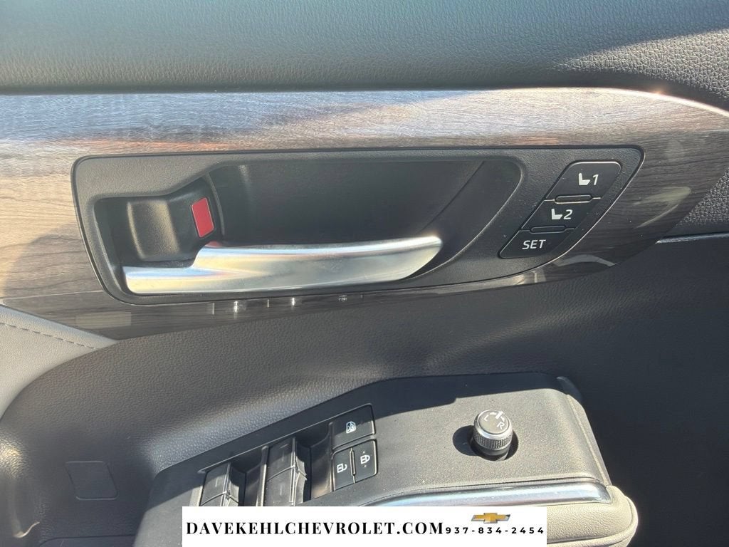 2021 Toyota Highlander Hybrid Platinum
