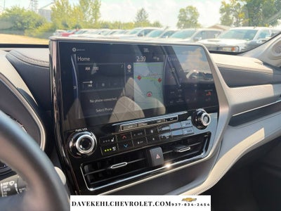 2021 Toyota Highlander Hybrid Platinum