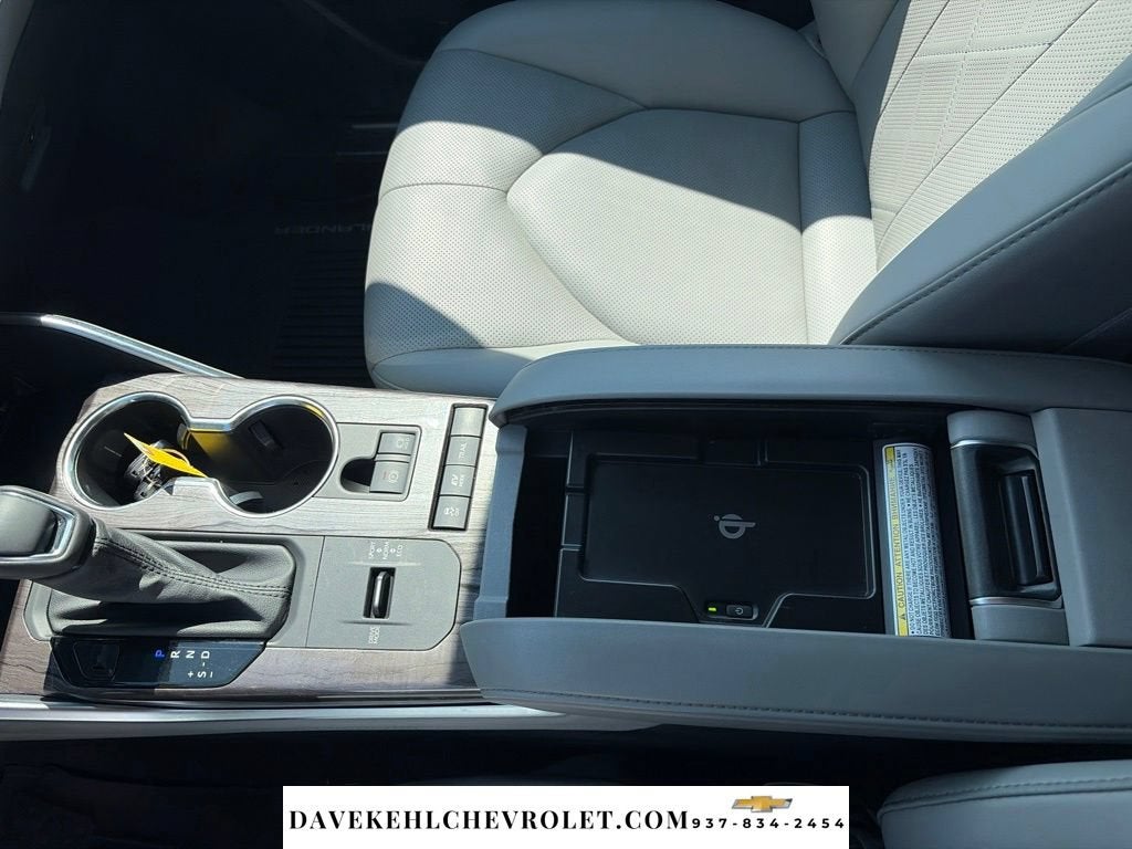 2021 Toyota Highlander Hybrid Platinum