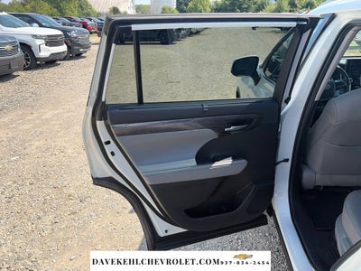 2021 Toyota Highlander Hybrid Platinum