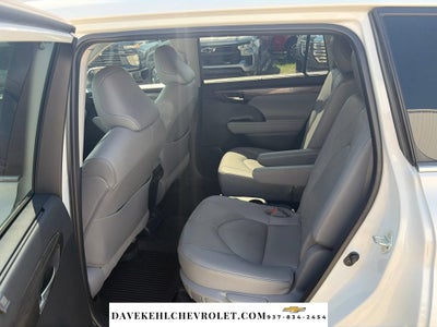 2021 Toyota Highlander Hybrid Platinum