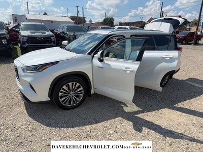 2021 Toyota Highlander Hybrid Platinum
