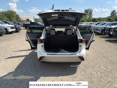 2021 Toyota Highlander Hybrid Platinum