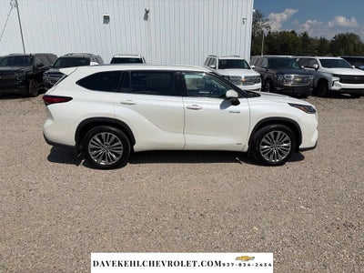 2021 Toyota Highlander Hybrid Platinum