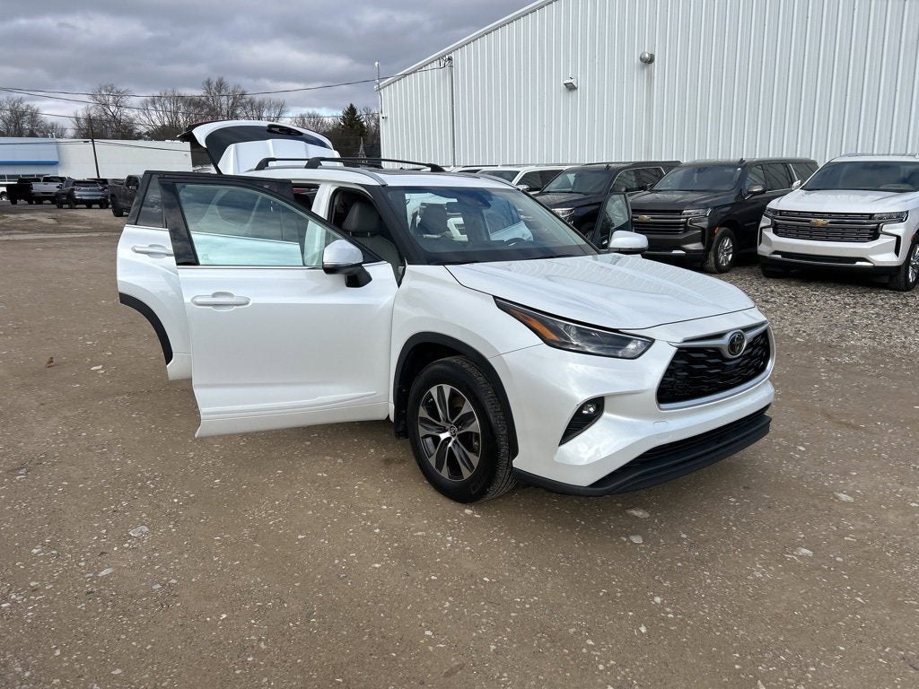2022 Toyota Highlander XLE