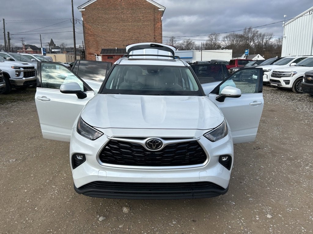 2022 Toyota Highlander XLE