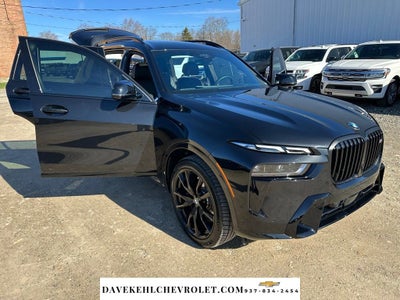 2026 BMW X7 M60i