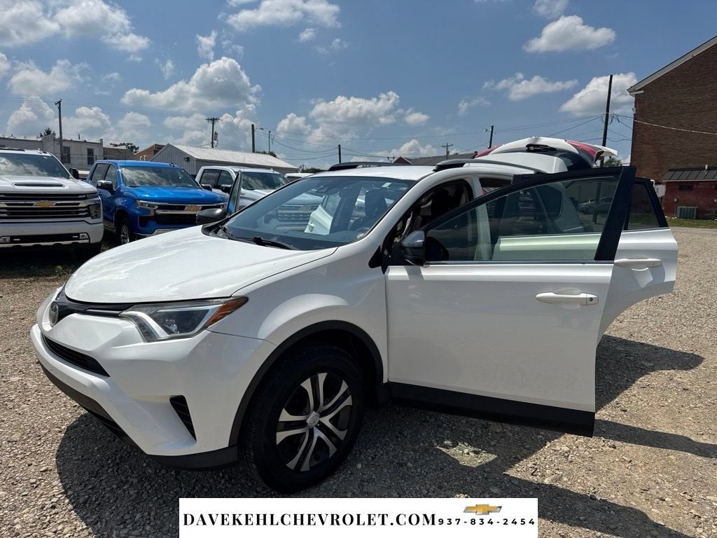 2017 Toyota RAV4 LE